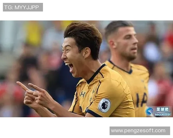 足球球星激情演绎桑巴舞步 激情与技巧完美融合的赛场风采