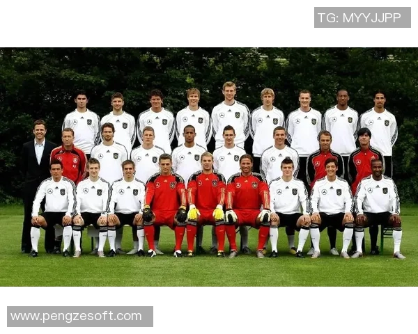 德国足球辉煌一代球星的传奇轨迹与影响力解析